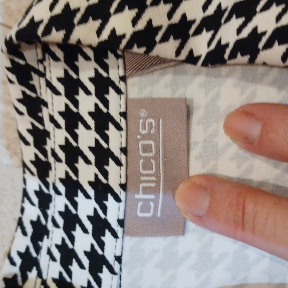 Gorgeous Chico's Houndstooth Pattern Jacket - image 3